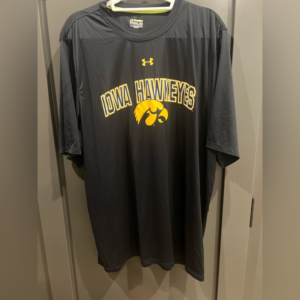 Under Armour Iowa Hawkeye Shirt - Picture 4 of 4
